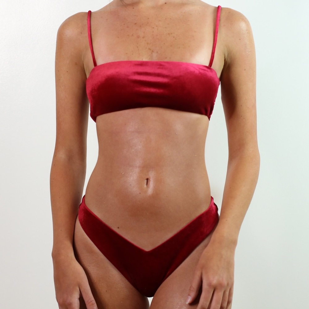 Red velvet bikini set